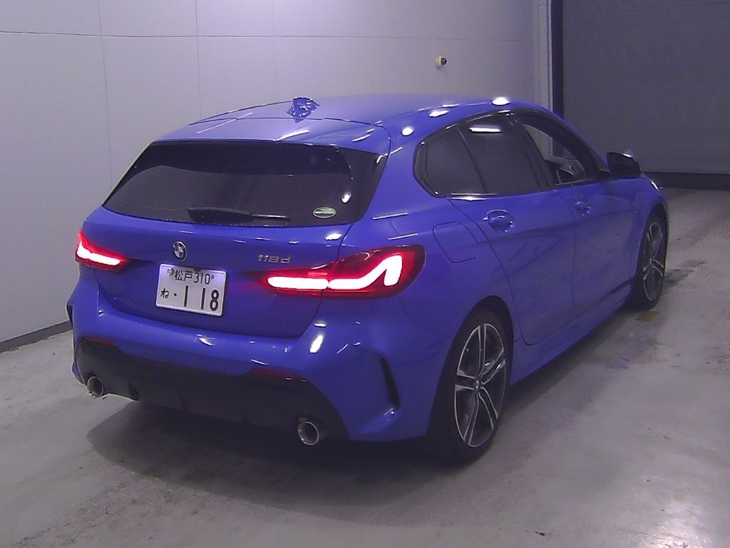 2021 BMW 1 Series 118d M Sport Edition Joy+ auction photo 2