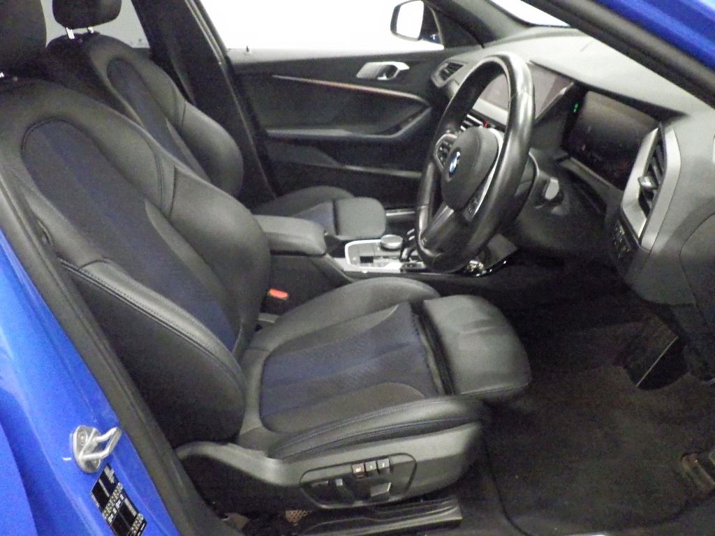 2021 BMW 1 Series 118d M Sport Edition Joy+ auction photo 6