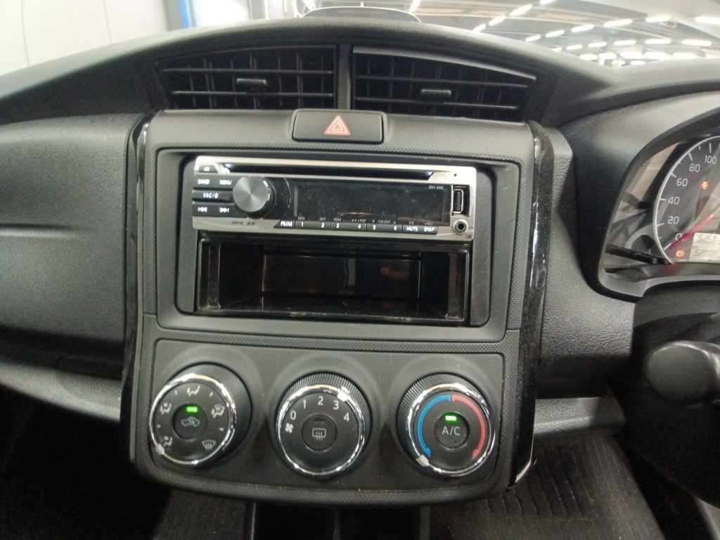 2021 Toyota Corolla Axio EX 4WD auction photo 11