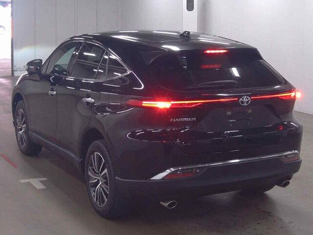 2023 Toyota Harrier G auction photo 2