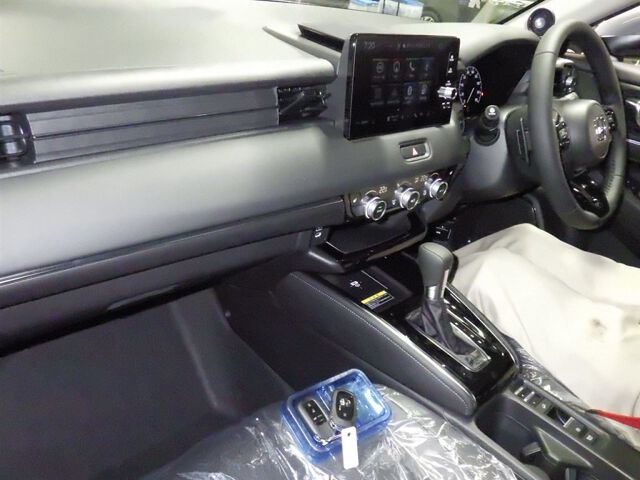 2026 Honda Vezel HV E:HEV Z auction photo 3