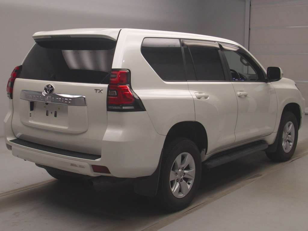 2021 Toyota Land Cruiser Prado TX 4WD auction photo 2