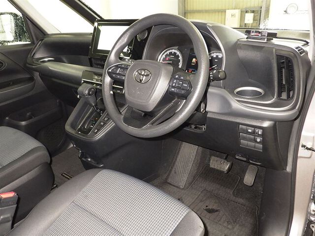 2023 Toyota Noah X auction photo 3
