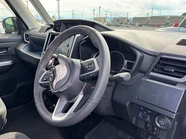 2025 Toyota Roomy Custom G auction photo 3