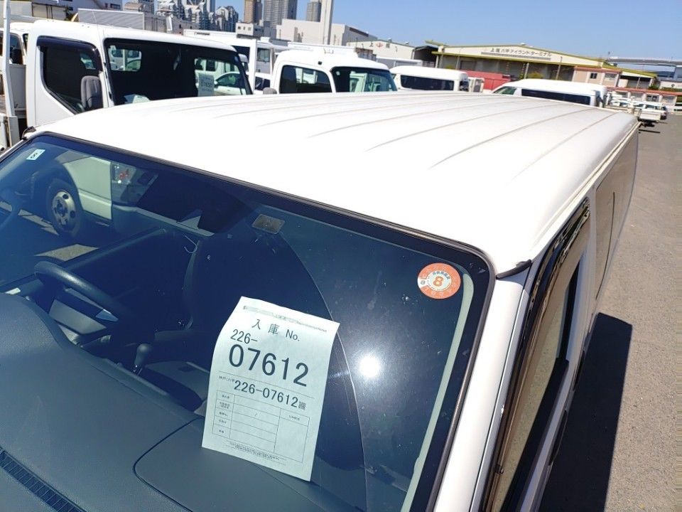 2021 Toyota Hiace auction photo 7