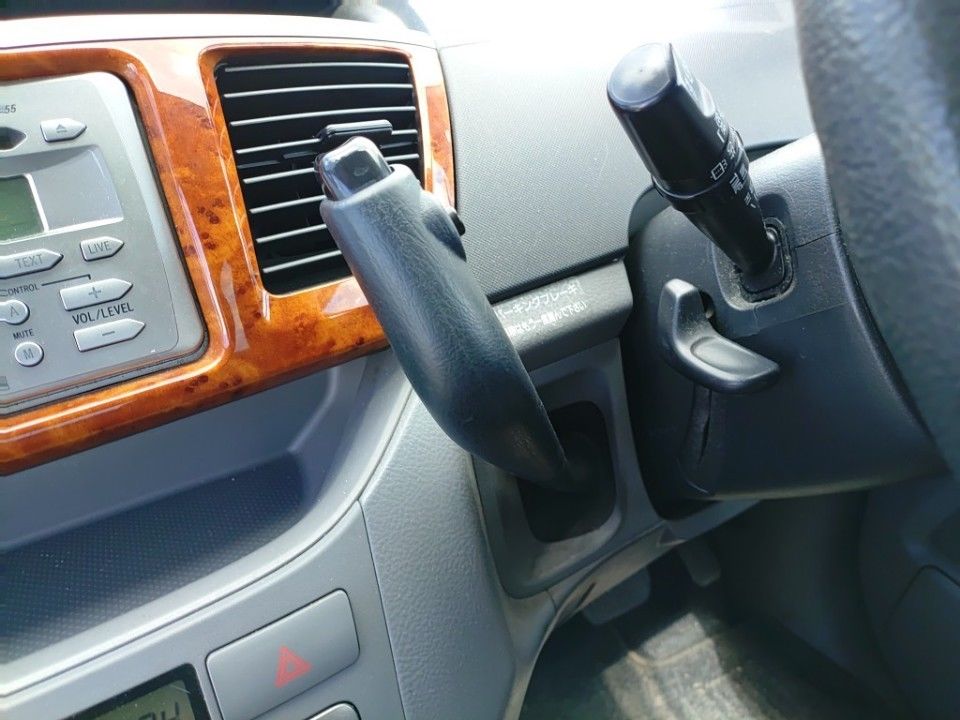 2006 Toyota Noah auction photo 12