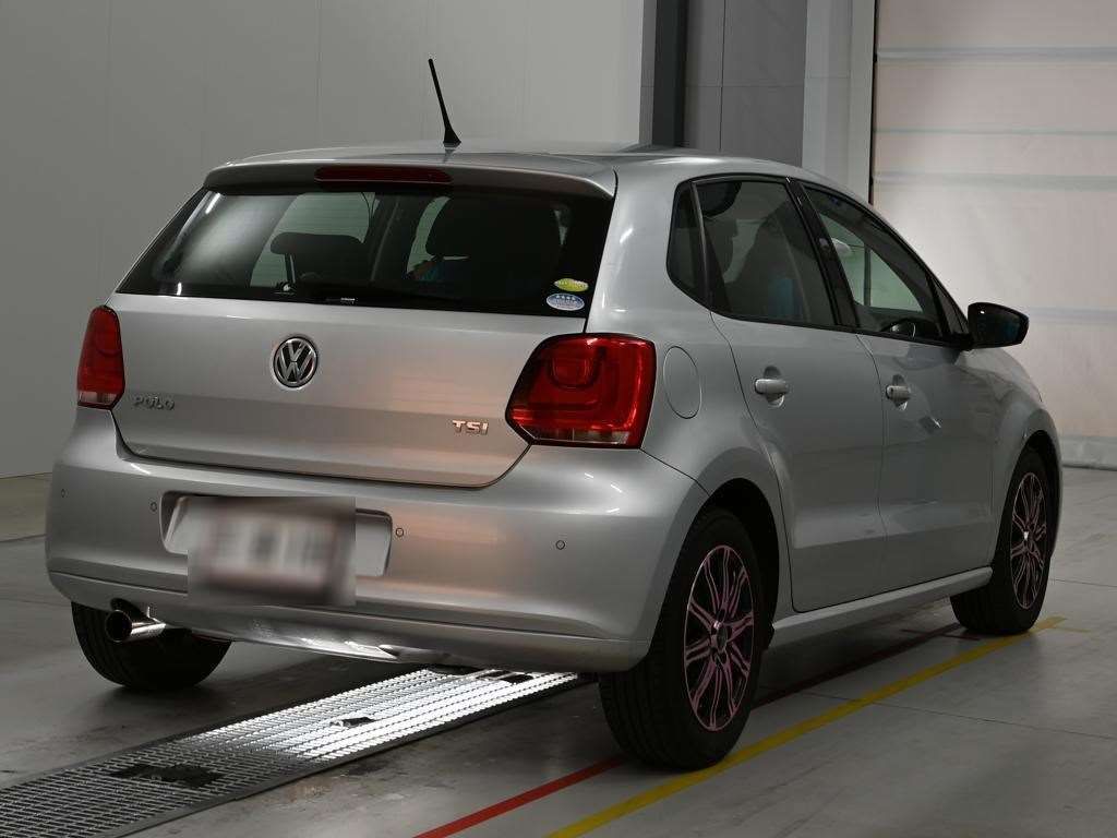 2011 Volkswagen VW ポロ TSIハイライン auction photo 2