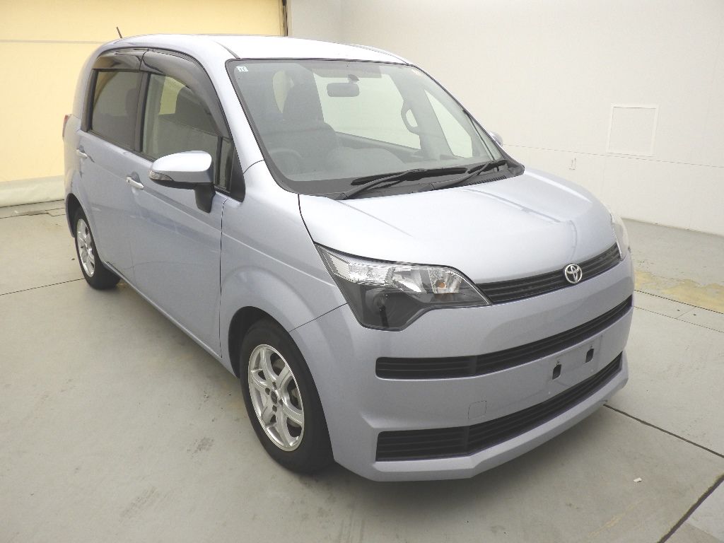 Japan Auction Vehicles 9 2013 Toyota Spade 4WD X auction photo