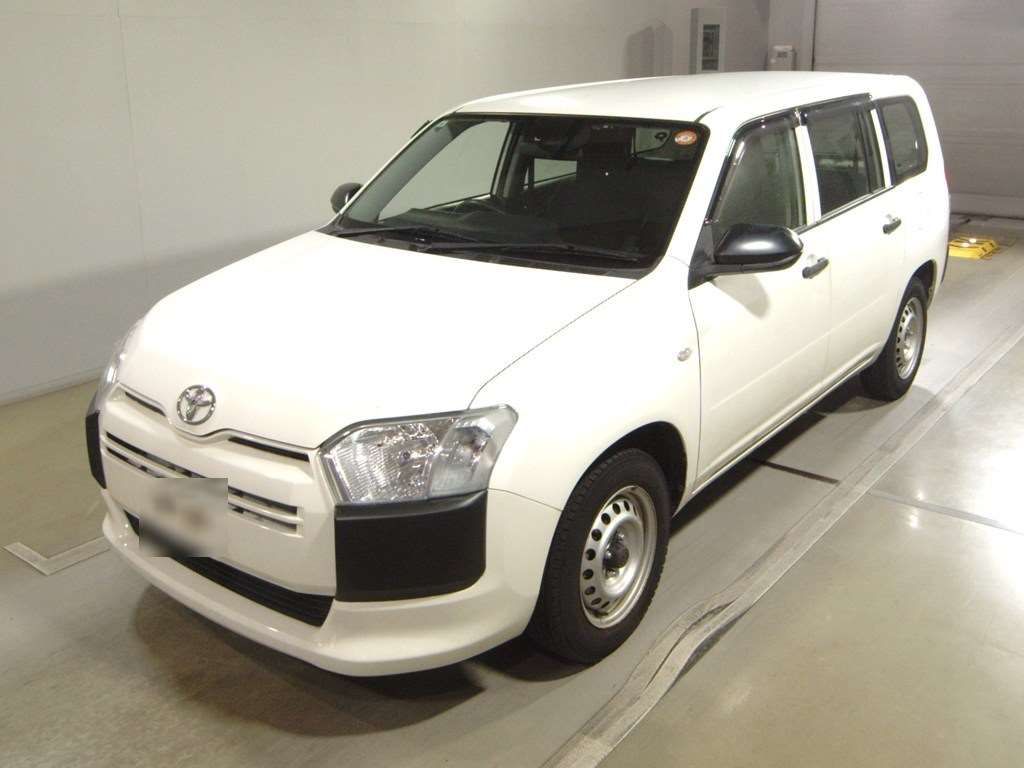 2021 Toyota Probox DX Comfort Japan auction vehicle