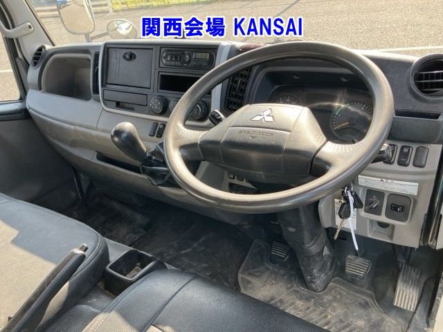2017 Mitsubishi Fuso Canter dump auction photo 4