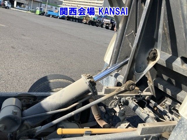 2017 Mitsubishi Fuso Canter dump auction photo 20
