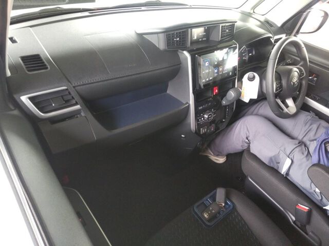 2025 Toyota Roomy カスタムG auction photo 3
