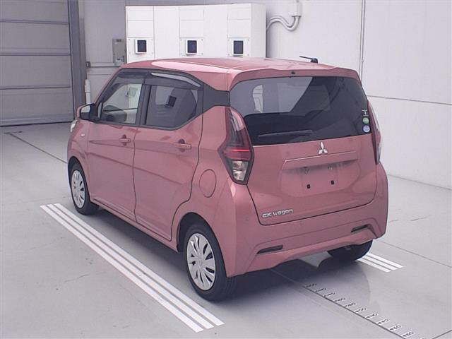 2019 Mitsubishi eK Wagon G Senshin Kaiteki Package auction photo 2