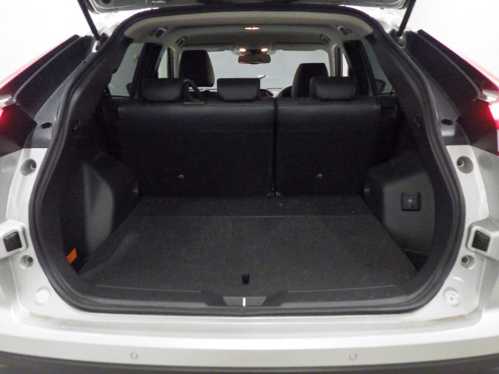 2022 Mitsubishi Eclipse Cross 4WD PHEV G auction photo 8