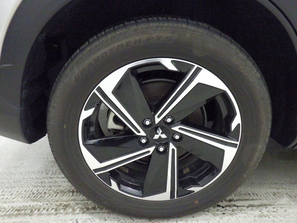 2022 Mitsubishi Eclipse Cross 4WD PHEV G auction photo 9