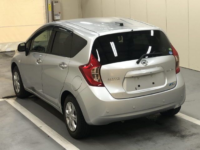 2014 Nissan Note メダリスト エマブレPKG auction photo 2