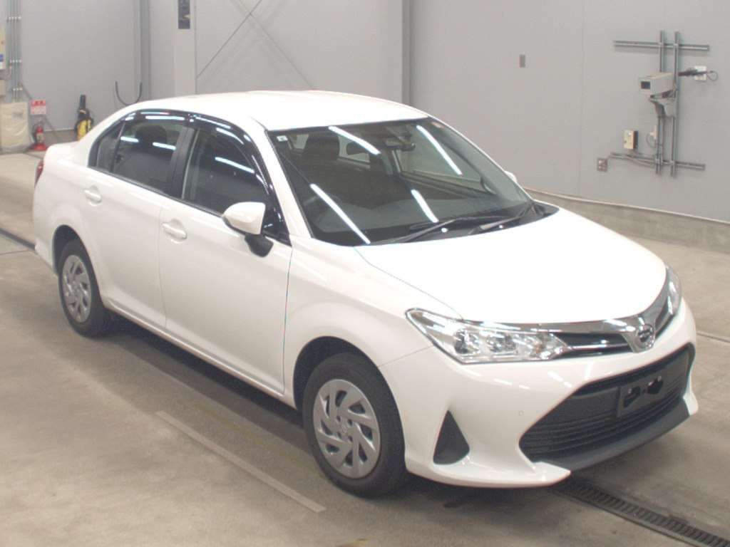 2021 Toyota Corolla Axio EX 4WD auction photo 5
