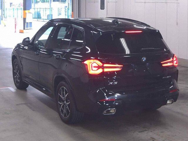 2024 BMW X3 XDRIV20DM Sport 4WD auction photo 2