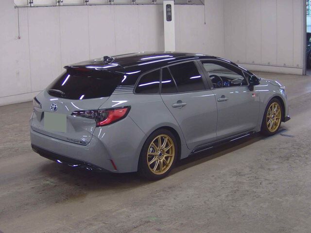 2025 Toyota Corolla Touring HVアクティブスポーツ auction photo 5