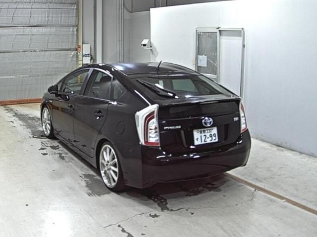 2014 Toyota Prius S auction photo 2