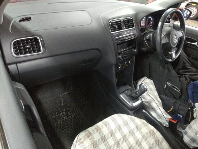 2013 Volkswagen ポロ TSIコンフォトLBテク auction photo 3