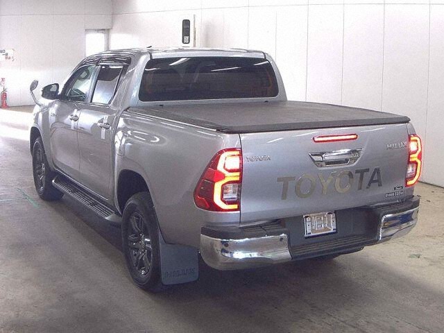 2021 Toyota Hilux Z 4WD auction photo 2
