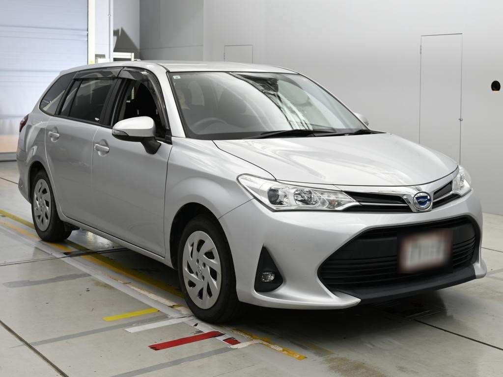 2021 Toyota Corolla Fielder ハイブリッド EX auction photo 5