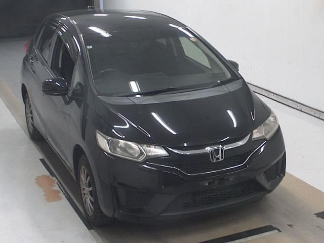 2016 Honda Fit 13G Fパッケージ Japan auction vehicle