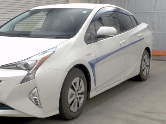 2017 Toyota Prius A auction photo 4