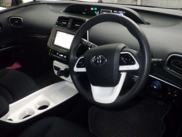 2017 Toyota Prius A auction photo 3