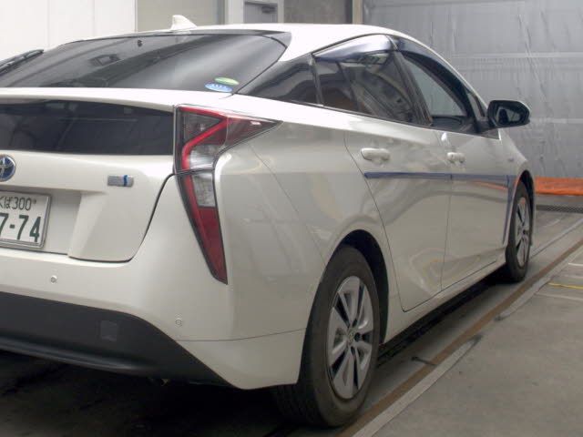 2017 Toyota Prius A auction photo 5