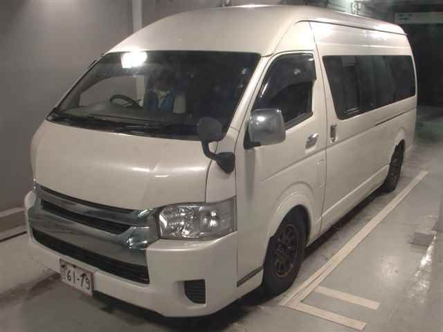 2009 Toyota Hiace 4WD グランドキャビン auction photo 4
