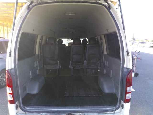 2009 Toyota Hiace 4WD グランドキャビン auction photo 10