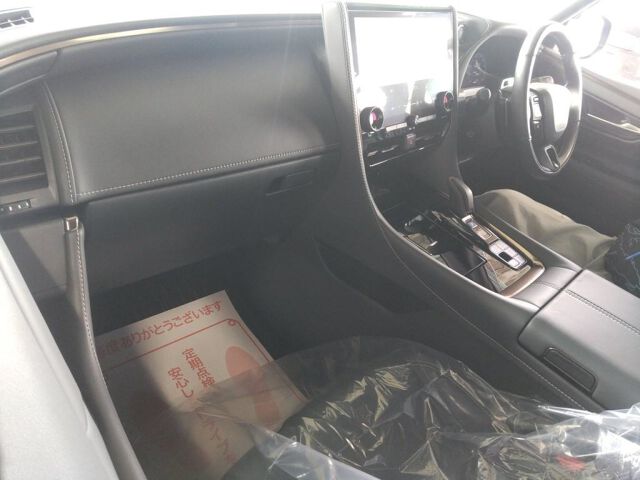 2024 Toyota Alphard Z auction photo 3