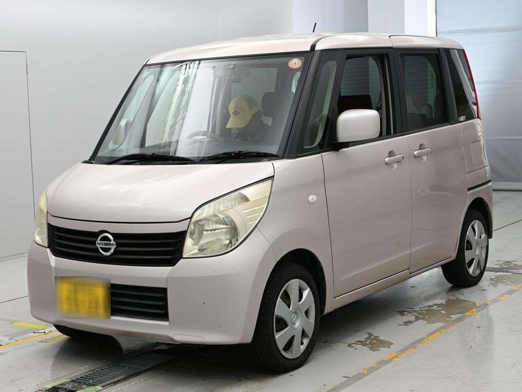 2010 Nissan Roox G Japan auction vehicle