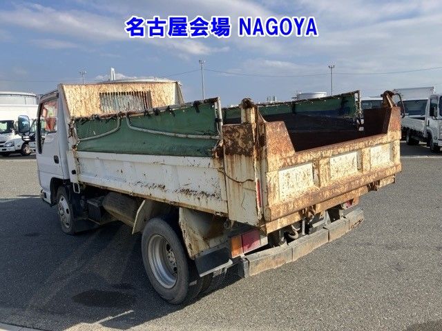 2013 Isuzu Elf dump auction photo 2