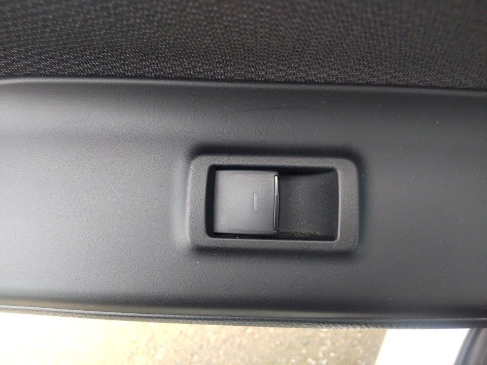 2021 Toyota Noah auction photo 13