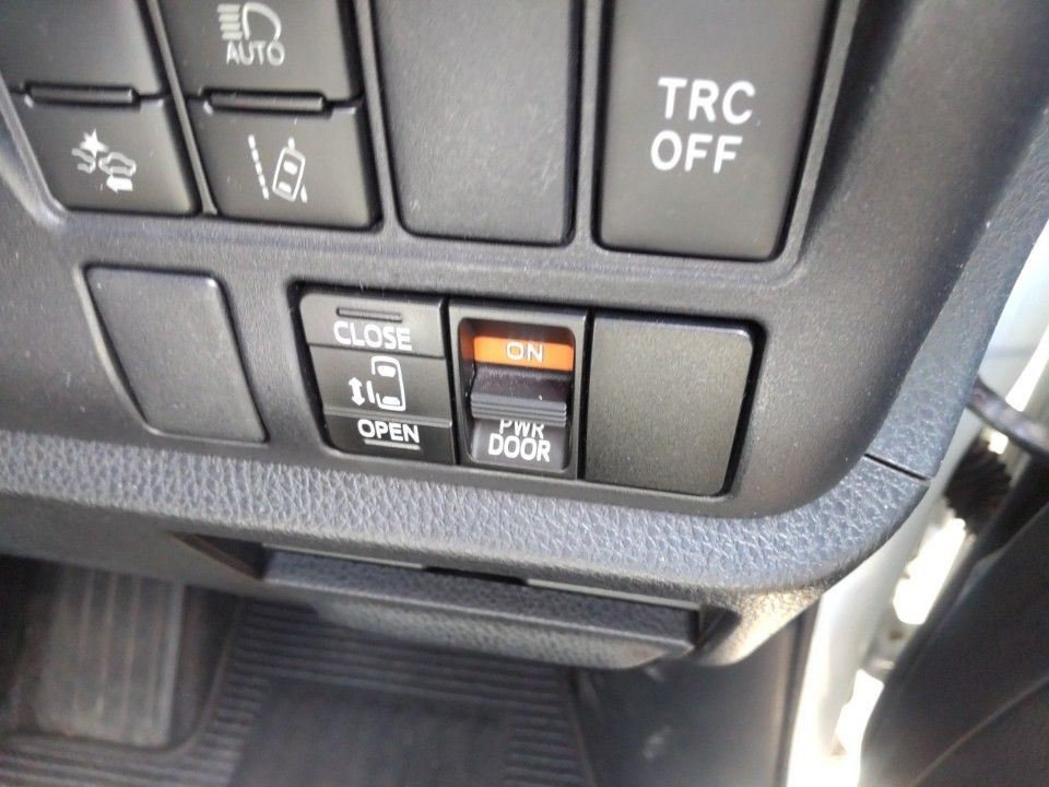 2021 Toyota Noah auction photo 26
