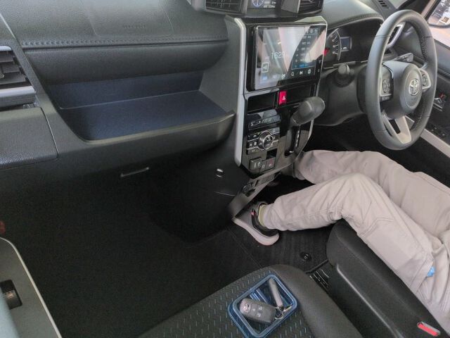 2025 Toyota Roomy カスタムG-T auction photo 3