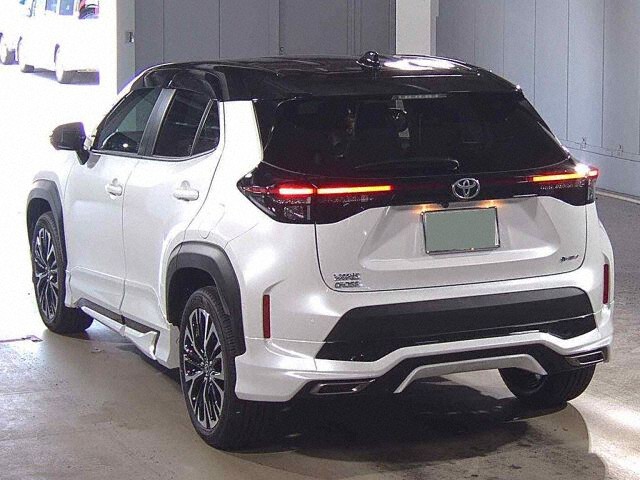2026 Toyota Yaris Cross Hybrid Z auction photo 2