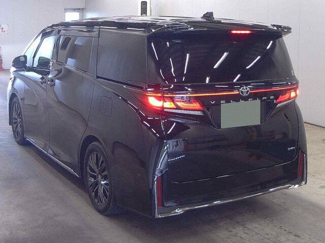 2024 Toyota Vellfire Z Premier auction photo 2