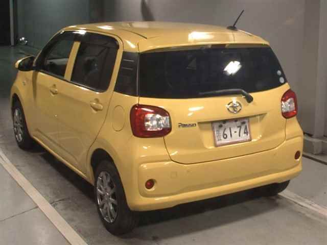 2016 Toyota Passo X Lパッケージ auction photo 2