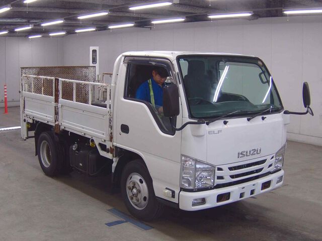 Japan Auction Vehicles 8 2016 Isuzu Elf P Gate auction photo
