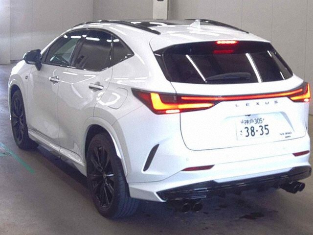 2022 Lexus NX NX350 Fスポーツ 4WD auction photo 2