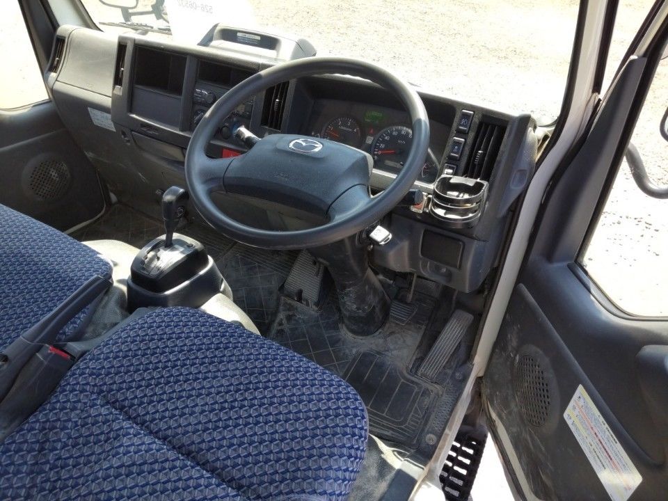 2021 Mazda タイタン auction photo 3