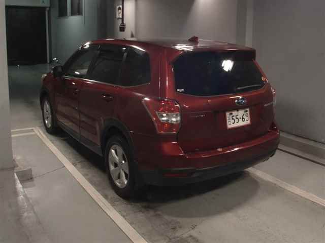 2015 Subaru Forester 2.0i-L auction photo 2