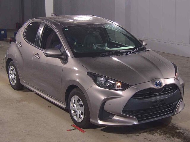 Japan Auction Vehicles 8 2021 Toyota Yaris Hybrid X auction photo