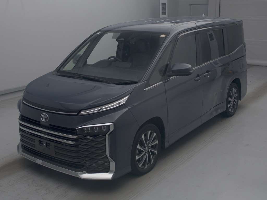 Japan Auction Vehicles 4 2022 Toyota Voxy S-Z auction photo