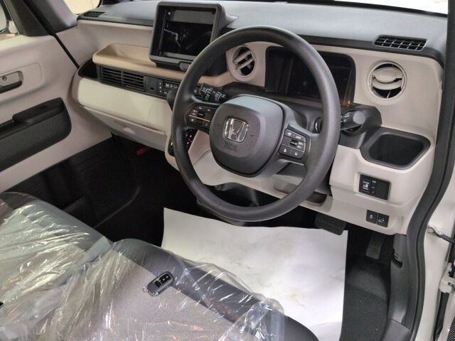 2026 Honda N-BOX Base grade 4WD auction photo 3