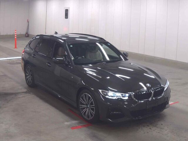 Japan Auction Vehicles 8 2020 BMW 3 Series 320DXDツMスジョ+ 4WD auction photo